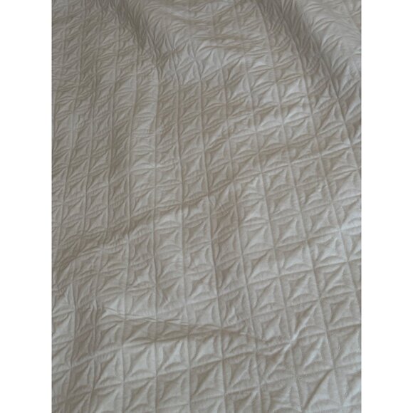 King Size Quilted Mattress Protector Cover Soft & Durable Hypoallergenic White F - Picture 5 of 5